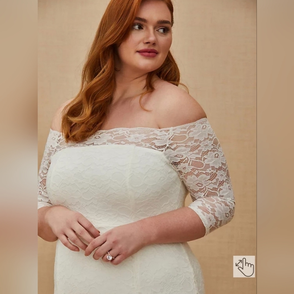 Torrid ivory lace fit n flare wedding dress size 18 - Picture 2 of 3